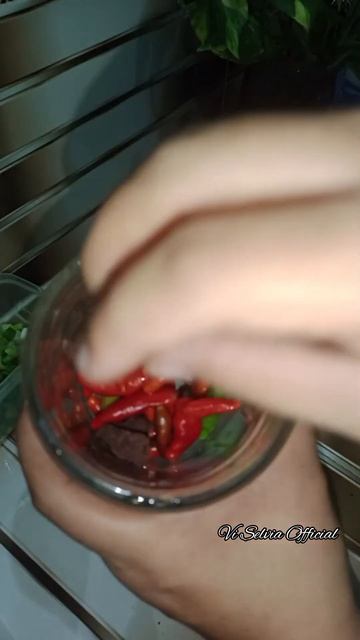 Spaghetti sambal terasi cumi, enak ga ?#makananenak #idebekal смотреть онлайн