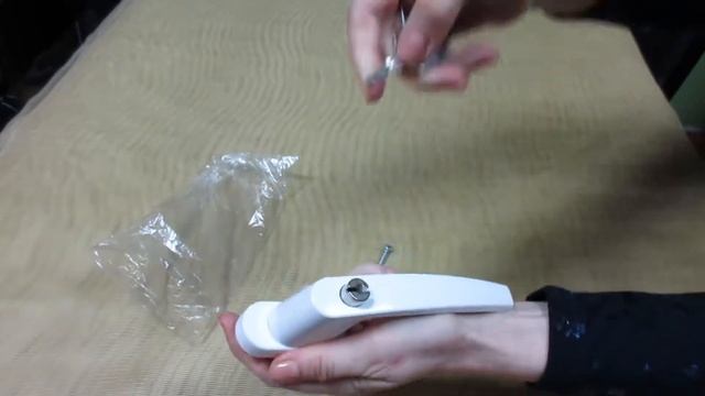 Польская ручка оконная с ключом и кнопкой Victory смотреть онлайн