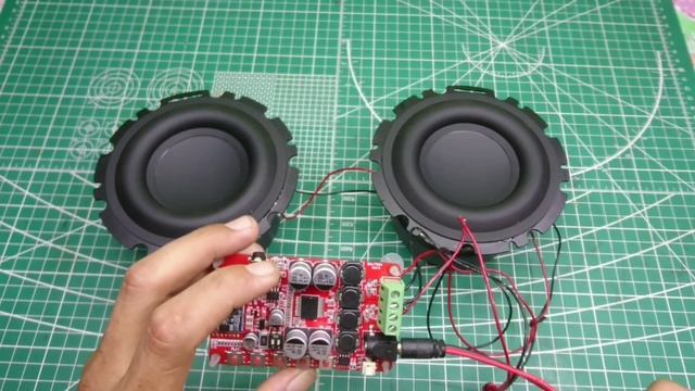 UNBOXING TEST REVIEW SPEAKER SUBWOOFER APPLE HOMEPOD 4,5 inch 50 watts Hifi смотреть онлайн