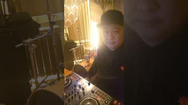 Live смотреть онлайн