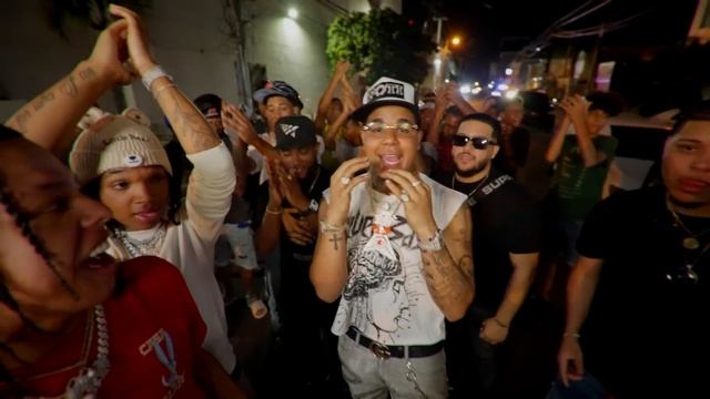 LOMIIEL FT DONATY Y PAPERA - QUE LINDA (PROD LEO RD) смотреть онлайн