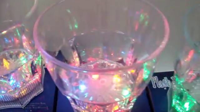 COPO PARA WHISKY C. NEON.wmv смотреть онлайн
