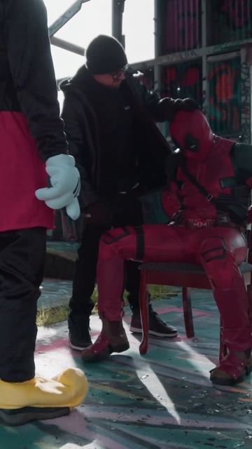Deadpool Meets Mickey Mouse #deadpool #shorts #ryanreynolds смотреть онлайн