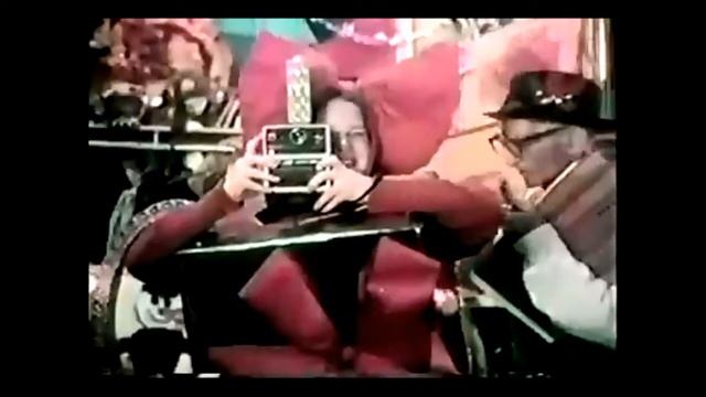 Kodak Instant Camera Xmas Commercial (1976) смотреть онлайн