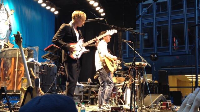 2013-10-12 CBGB Festival - Grizzly Bear - Sleeping Ute смотреть онлайн