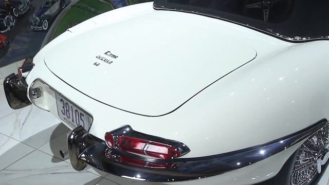 1965 Jaguar XKE смотреть онлайн