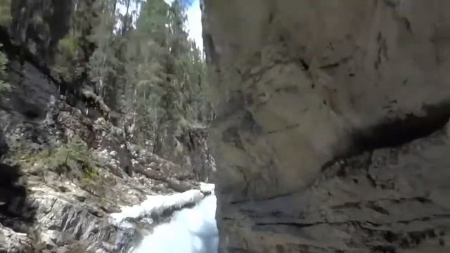 Johnston Canyon Divan izlet. смотреть онлайн