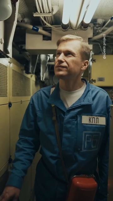 Моряки пьют морскую воду из плафона. Зачем? #shorts #интервью #море смотреть онлайн