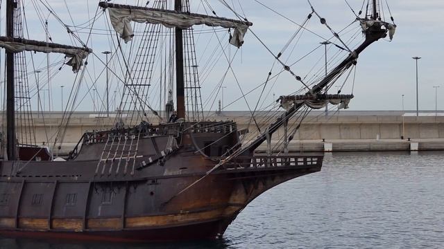Galeon Andalucía [4K] Entering Marina Real Valencia (2018)