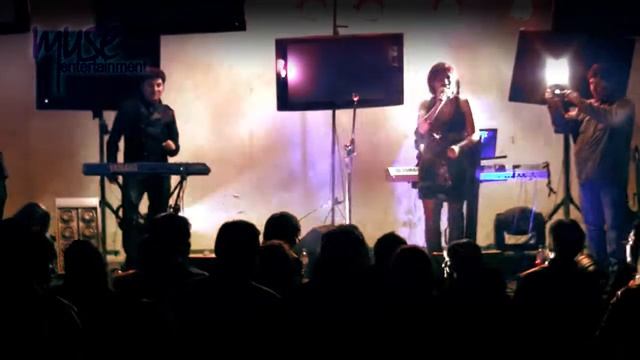 IRINUM - NO QUIERO CAER (en VIVO durante el SYNTHPOP MUSIC FEST - LA OROYA) смотреть онлайн