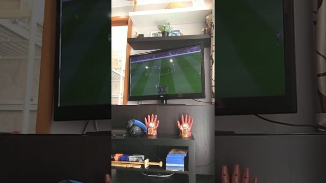 ИГРАЕМ В ФУТБОЛ) смотреть онлайн