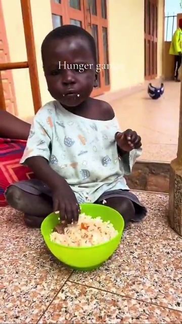 "Голодные игры" - это не фантастика, а документалка 😡😡😡 смотреть онлайн