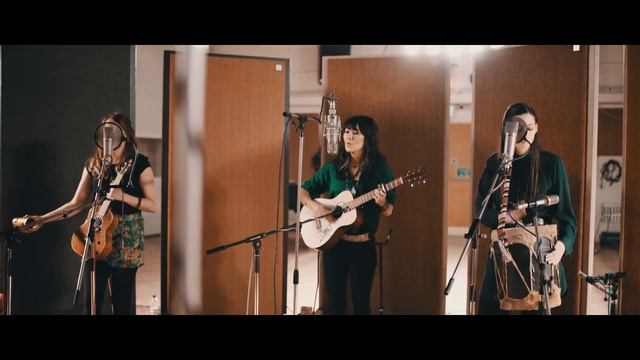 Vanessa Forero - I'll Be Wrong Again - live at Abbey Road смотреть онлайн
