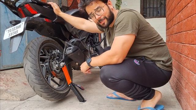 APNI NEW DOMINAR 400 RIDE SE PHLE || NEW PORTABLE MOTO JACK || BEST FOR RIDERS #trafitvlogs смотреть онлайн