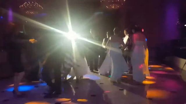 Vanessa and Michael's Wedding- Salsa dancing смотреть онлайн