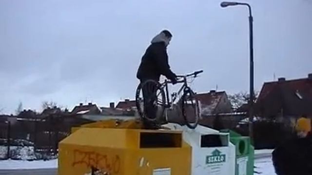 Poczatki Mira w trialu ;) смотреть онлайн