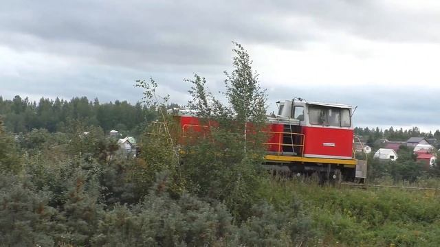 Тепловоз ТГМ40-0804 на подъездном пути от станции Каналстрой к Дмитровскому стекольному заводу смотреть онлайн