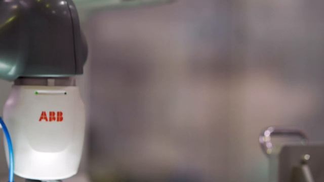 Experience the latest ABB technology for F&B in our Smart Lab смотреть онлайн