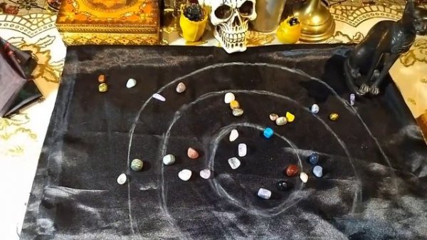 ГАДАНИЕ НА КАМНЯХ, КАК ГАДАЛИ НАШИ ПРЕДКИ