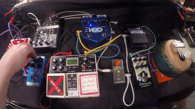 Kalimba Through A Bunch Of Guitar Pedals! (TRUE STEREO) смотреть онлайн