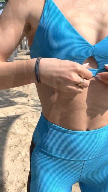 Photoshoot Varana - Summer 2023 - Destination Bra & Zumba Crop Leggings смотреть онлайн