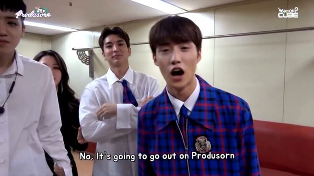 CLC and Pentagon Interactions (They're Good Friends!) смотреть онлайн