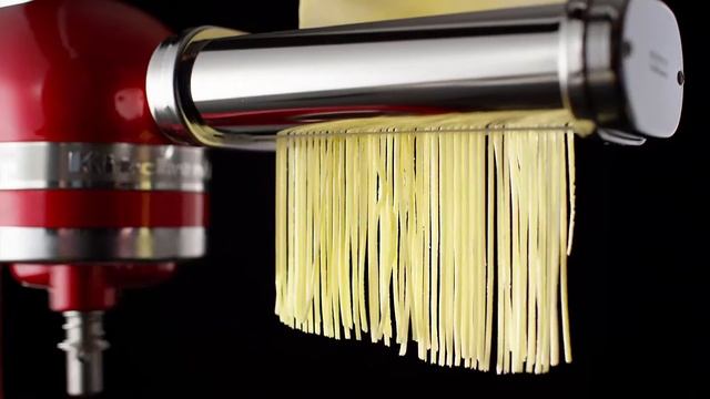 2-Piece Pasta Cutter Attachment Set | KitchenAid смотреть онлайн