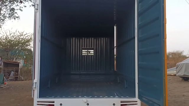 CONTAINER BODY TATA INTRA V10 BY SAI AUTO ENGINEERING SOLAPUR ( INDIA ) смотреть онлайн