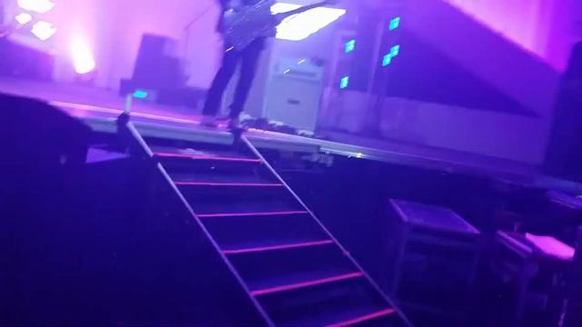 Neon Trees Sleeping With A Friend - Live (SLC 2018) смотреть онлайн