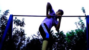 Офицерский на турнике