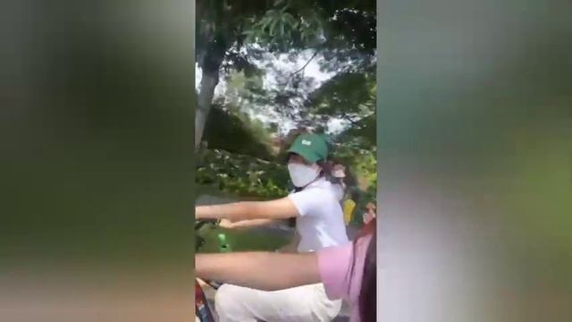 Olla & Muthe jkt48 sepedaan смотреть онлайн