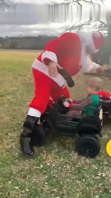 Санта немедленно сожалеет об этом подарке!🎅 смотреть онлайн