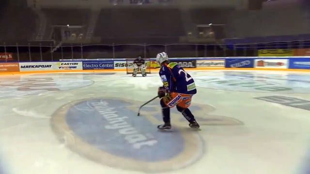 Patrik Laine kertoo laukauksesta ja lempikikastaan смотреть онлайн