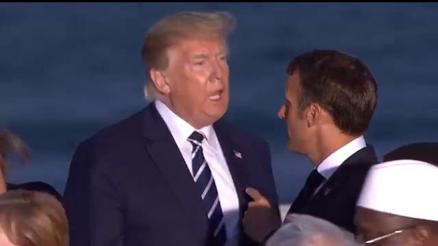 Kiss from Bridget 💋 Donald Trump kissed Mrs Macron during G7 summit. смотреть онлайн