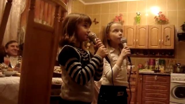 Девочки.MPG смотреть онлайн