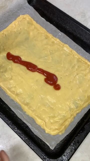 Простая и вкусная пицца 🍕 #подпишись 🔔 #рецепт #food #shorts смотреть онлайн