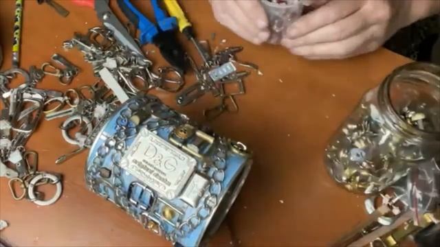 Steampunk jar made of metal trash. Банка в стиле Стимпанк из металлического хлама. смотреть онлайн