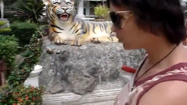 Подъем на гору 1200 ступеней, Краби, Tiger Cave смотреть онлайн