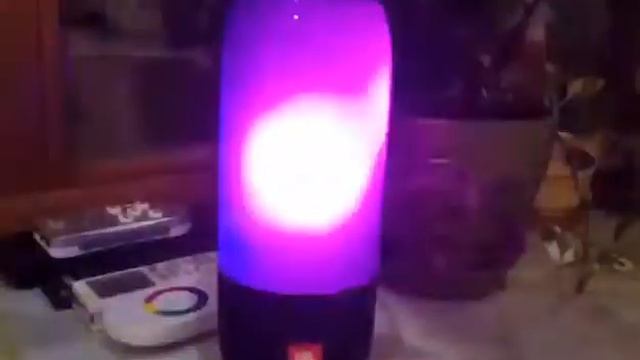 JBL PULSE 3 смотреть онлайн