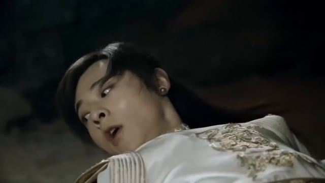 廢柴少爺不小心掉進山洞，從此一路奇遇學成各路神功，造就武學巔峰！ смотреть онлайн