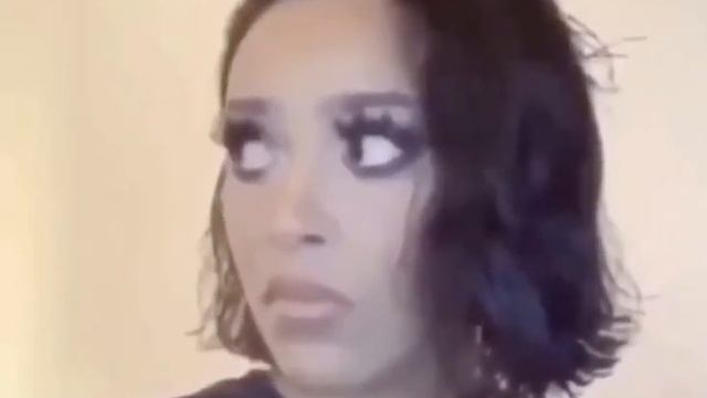 Doja cat staring meme смотреть онлайн