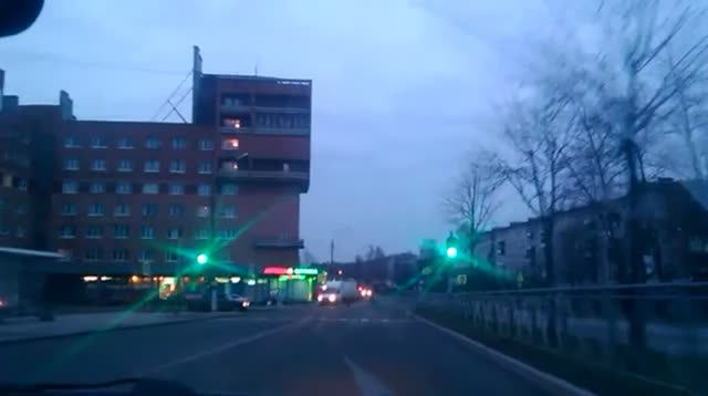 Ломоносов, проспект Победы (сумерки) смотреть онлайн