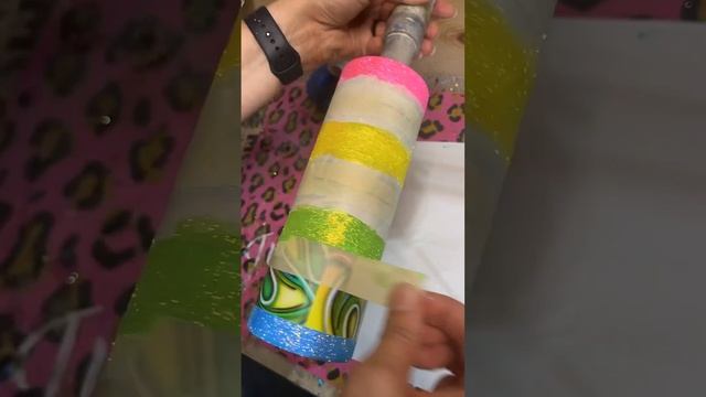 Neon Leaves 20oz Tumbler смотреть онлайн