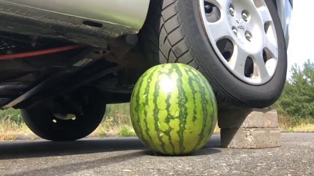 The Best Crushing Things With Car Compilation! 자동차로 바삭 바삭하고 부드러운 것을 분쇄! 실험용 자동차 대 콜라 슬라임 캔디 토 이 트럭