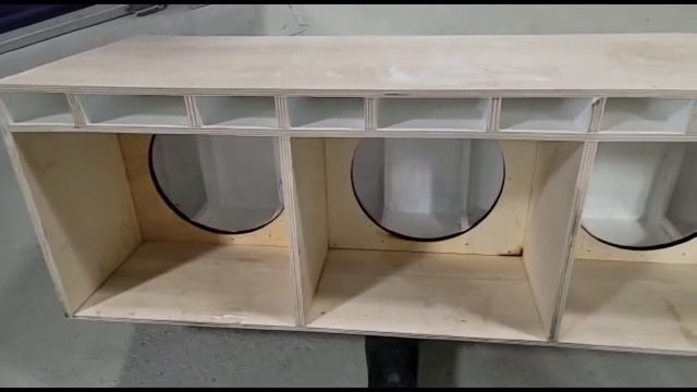 ALTO FALANTES B&C NA CAIXA CERTA, MONTAGEM PASSO A PASSO-SOM AUTOMOTIVO смотреть онлайн