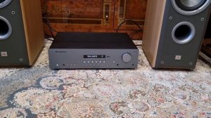 Акустика JBL e80