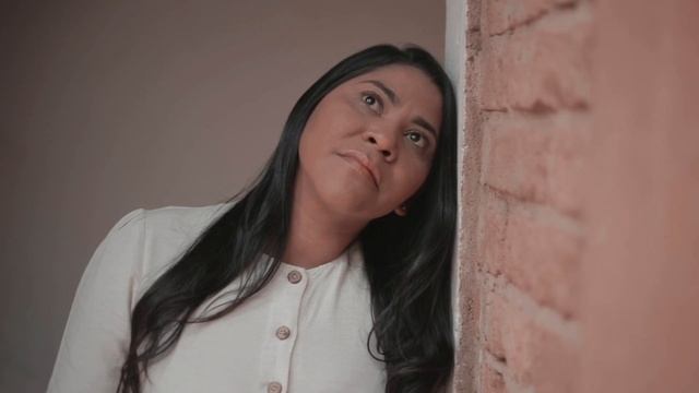 Célia Mendonça - Esteja em Silêncio. (Clipe Oficial) смотреть онлайн