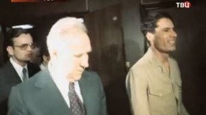 Удар властью  Муаммар Каддафи