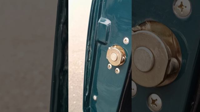 ВАЗ 2107 капсула времени, жалко что время этих автомобилей проходит