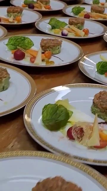Appetizer tartar Salmon смотреть онлайн
